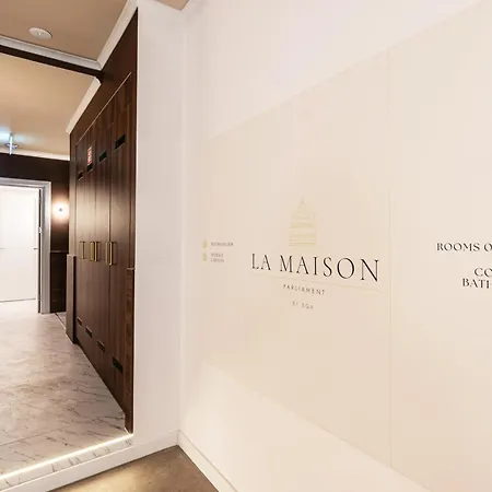 Couette-café La Maison Parliament By Bqa 3*