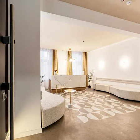 Bed and Breakfast La Maison Parliament By Bqa 3*